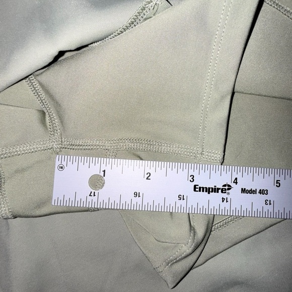 ATHLETA FAIRWAY HIGH RISE 16” GOLF SKORT - 2X Eucalyptus Olive - Picture 7 of 9